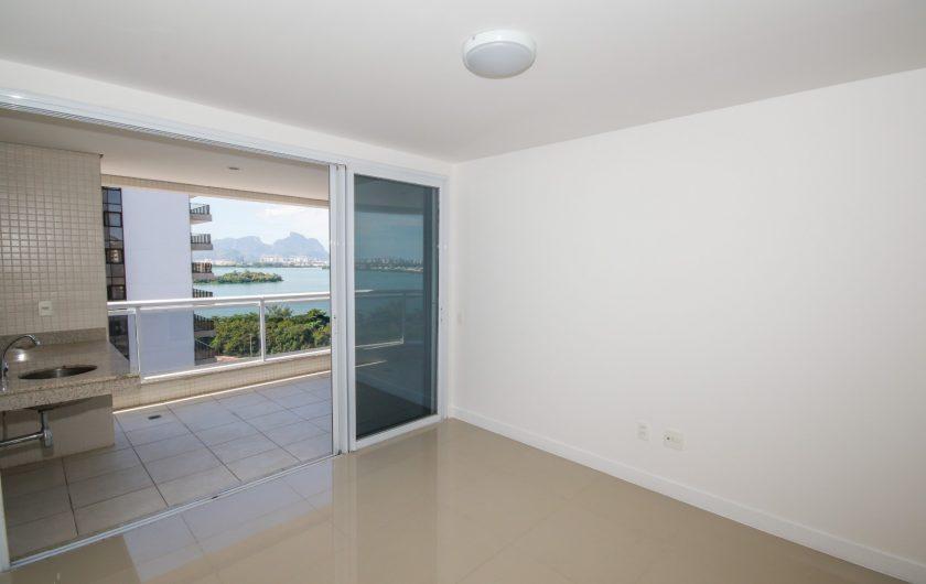 Apartamento à venda com 2 quartos, 85m² - Foto 4