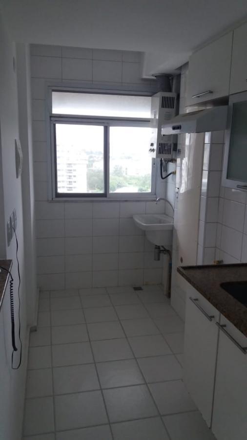 Apartamento à venda com 2 quartos, 65m² - Foto 23