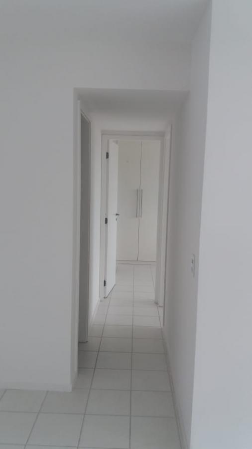 Apartamento à venda com 2 quartos, 65m² - Foto 32