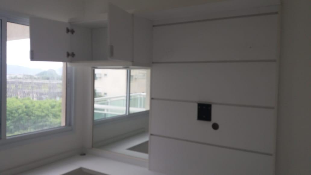 Apartamento à venda com 2 quartos, 67m² - Foto 14