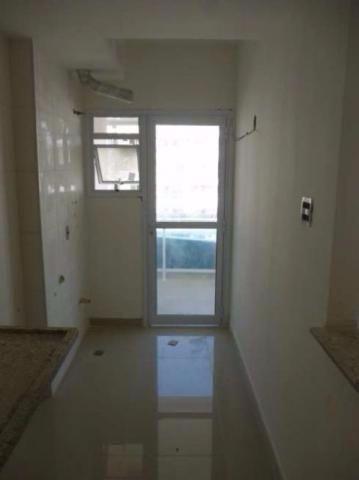 Apartamento à venda com 2 quartos, 68m² - Foto 31