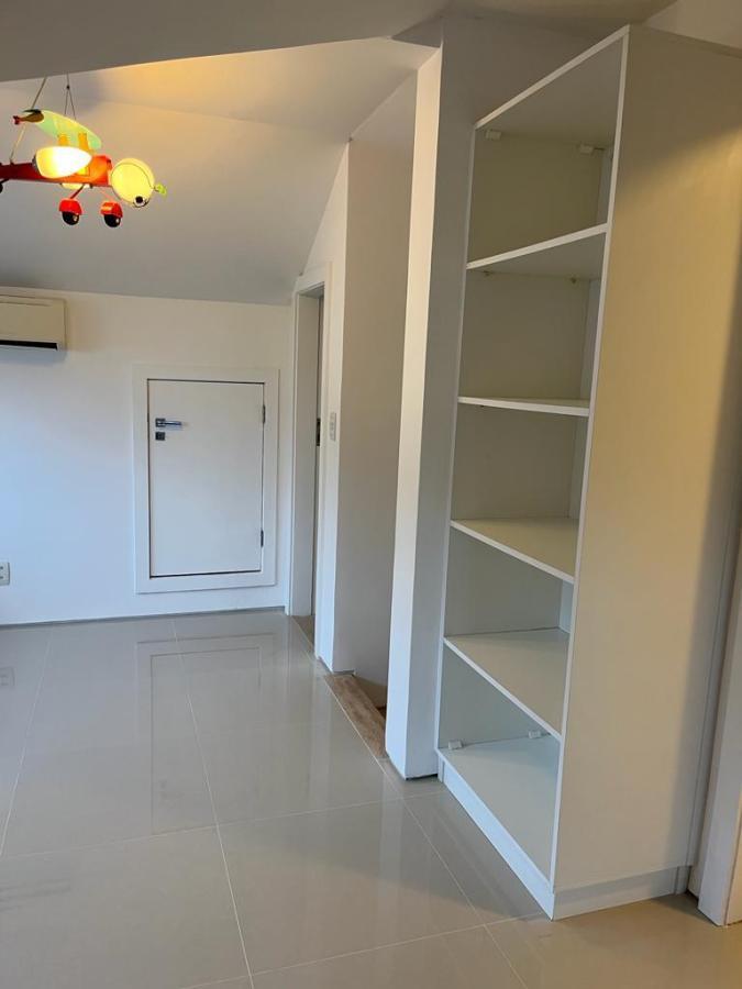 Casa de Condomínio à venda com 4 quartos, 290m² - Foto 25