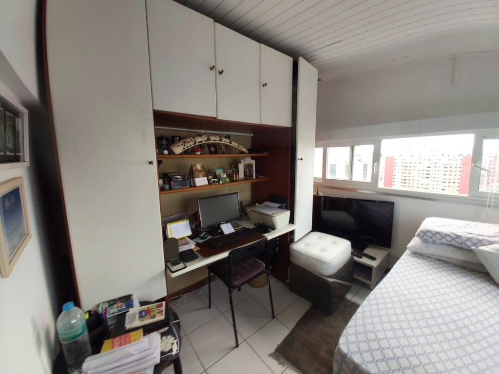 Apartamento à venda com 2 quartos, 125m² - Foto 10