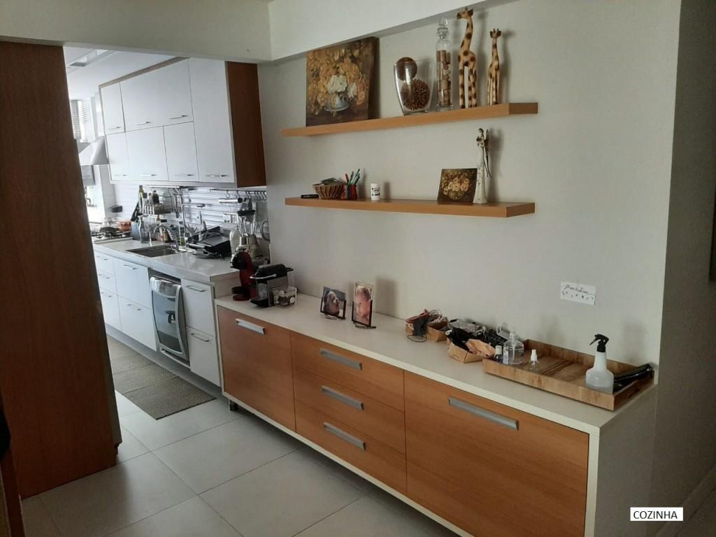 Apartamento à venda com 3 quartos, 133m² - Foto 7