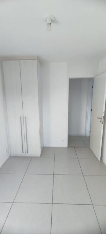 Apartamento à venda com 2 quartos, 70m² - Foto 9