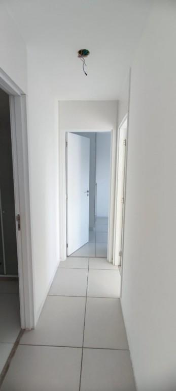 Apartamento à venda com 2 quartos, 70m² - Foto 12