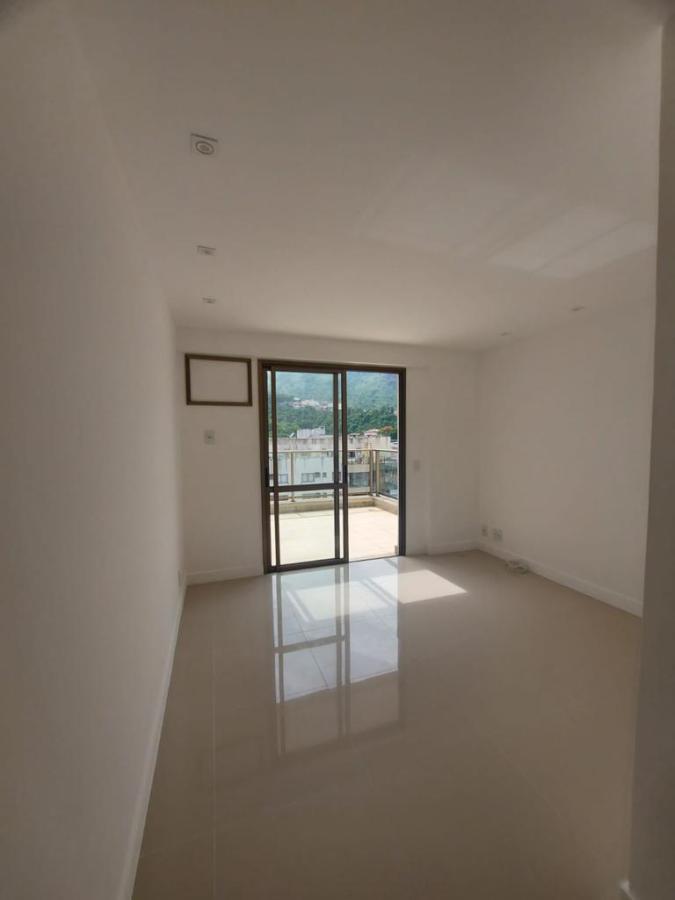 Apartamento à venda com 3 quartos, 163m² - Foto 6