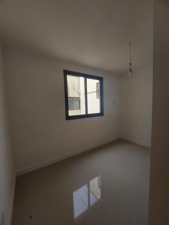 Apartamento à venda com 3 quartos, 163m² - Foto 11