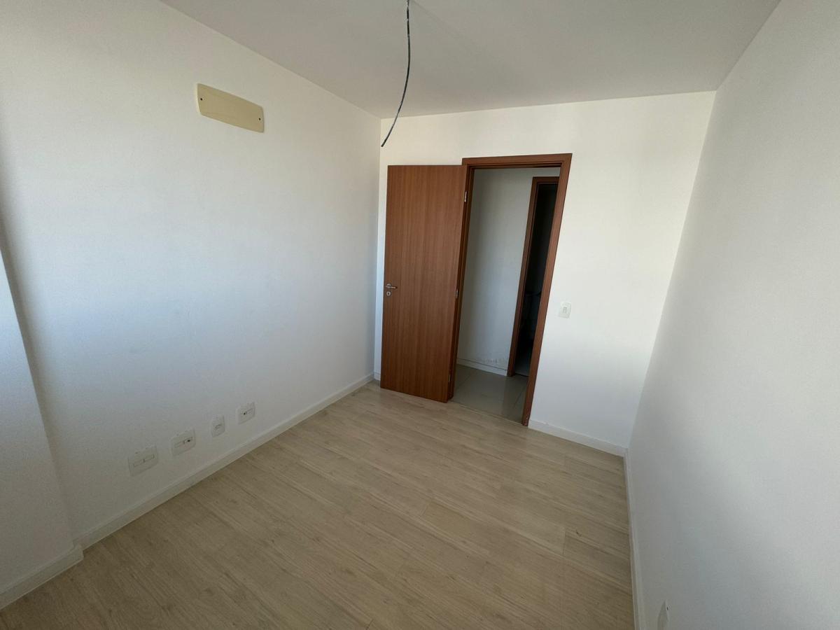 Apartamento à venda com 2 quartos, 60m² - Foto 4