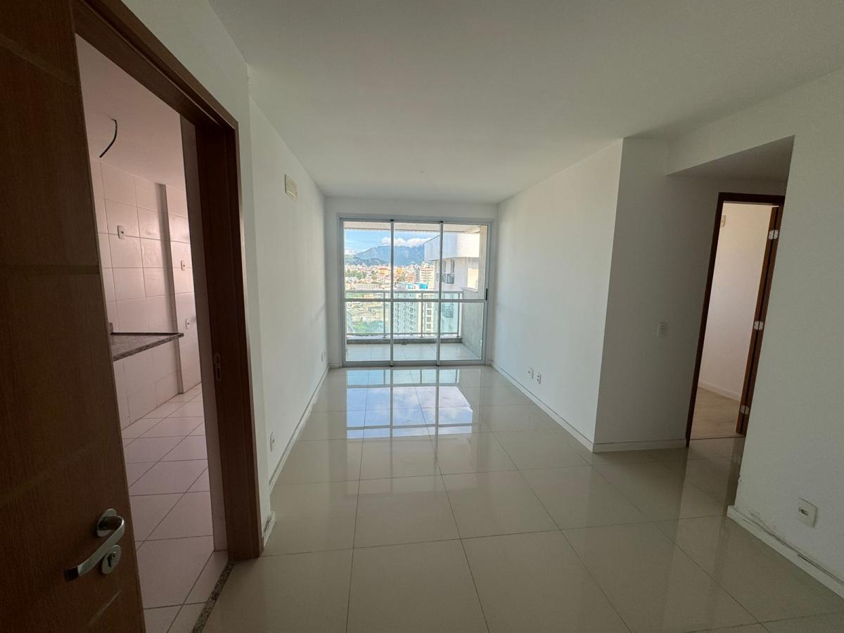 Apartamento à venda com 2 quartos, 60m² - Foto 13