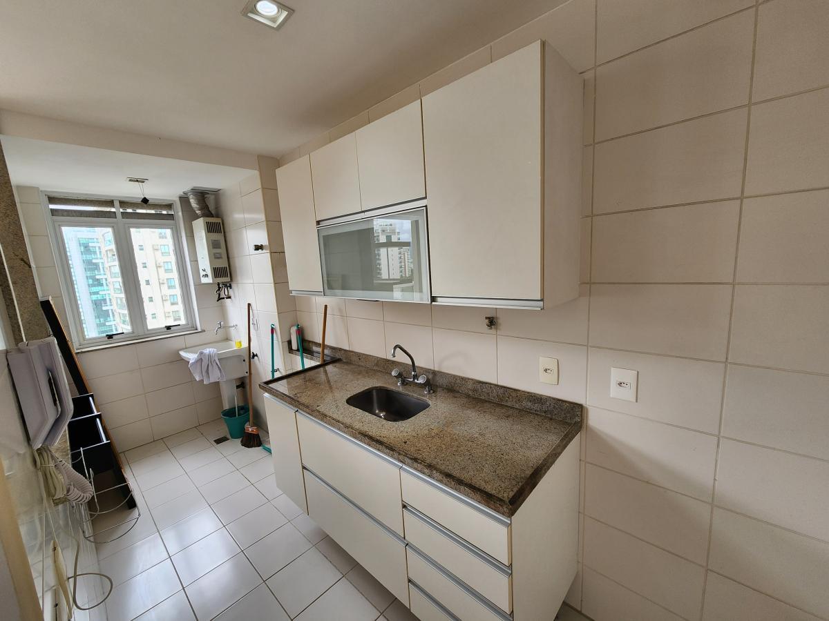 Apartamento à venda com 2 quartos, 124m² - Foto 11