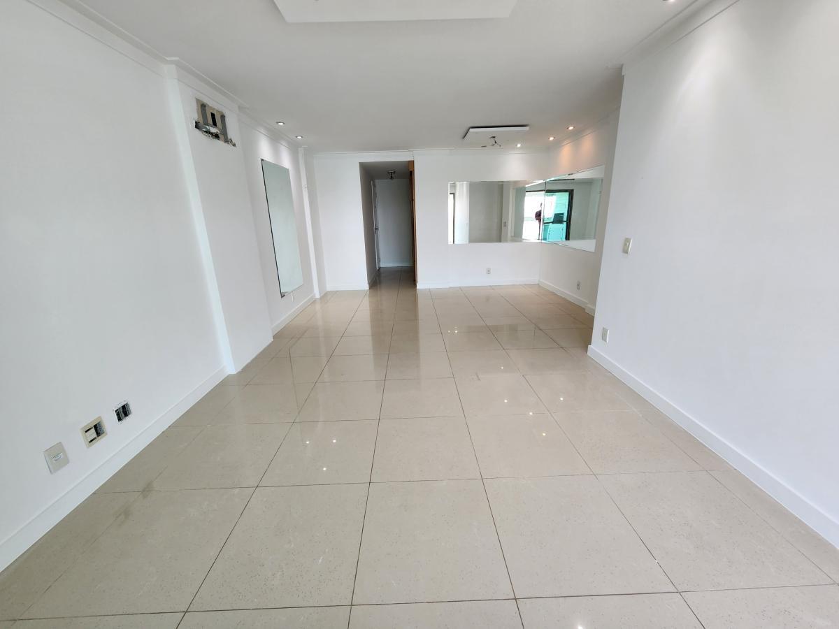 Apartamento à venda com 4 quartos, 158m² - Foto 7