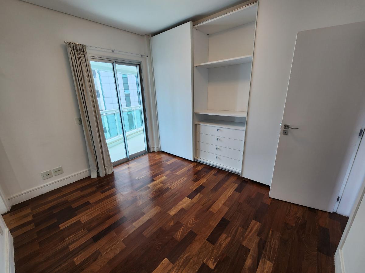 Apartamento à venda com 4 quartos, 298m² - Foto 37