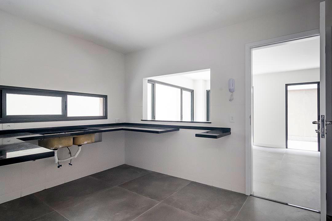 Apartamento à venda com 3 quartos, 207m² - Foto 12