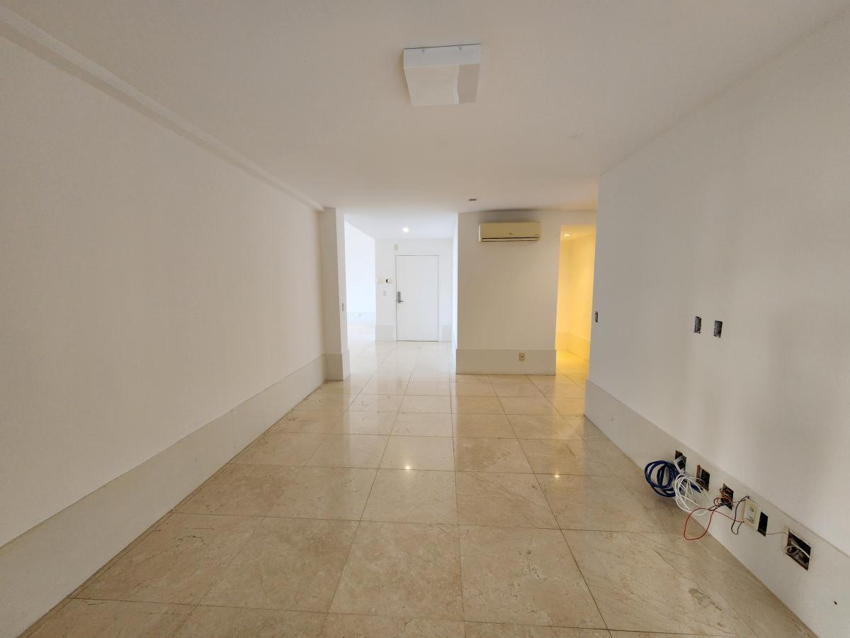 Apartamento à venda com 4 quartos, 366m² - Foto 9