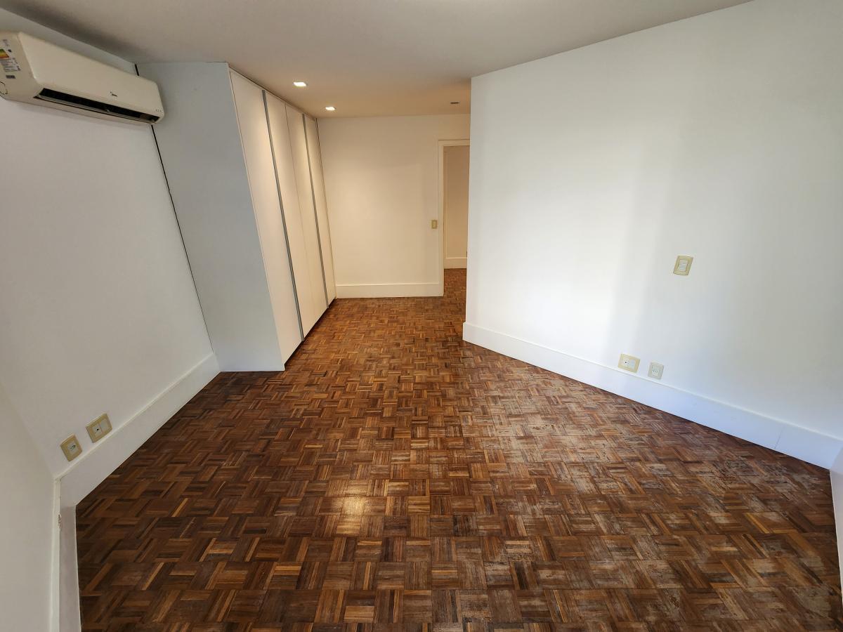 Apartamento à venda com 4 quartos, 366m² - Foto 17