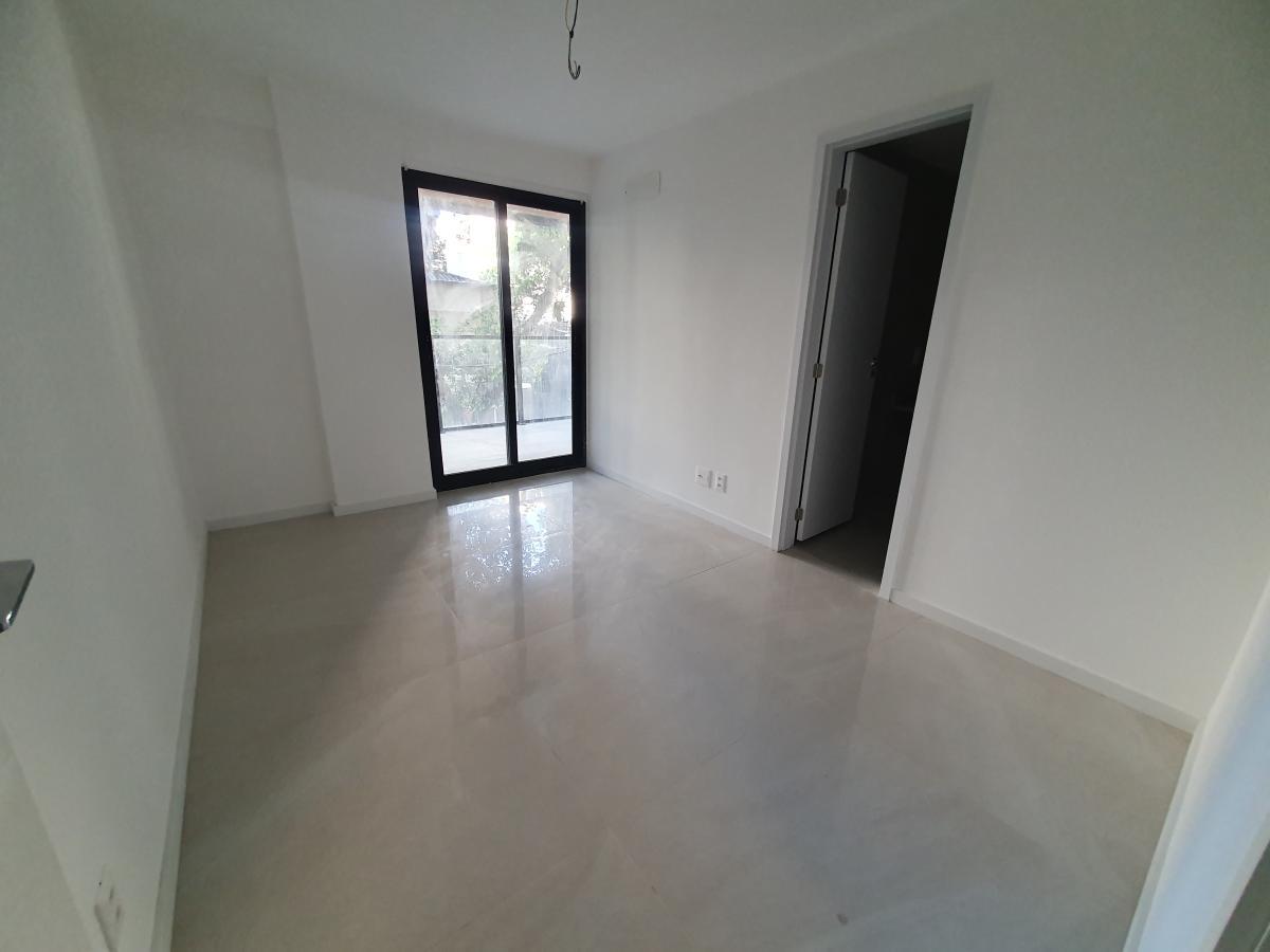 Apartamento à venda com 3 quartos, 133m² - Foto 11