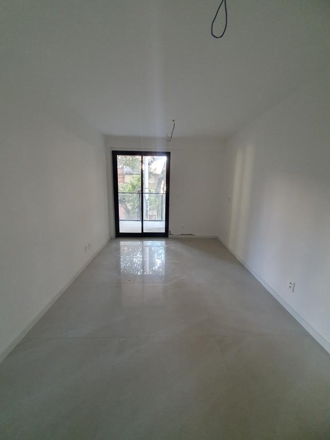 Apartamento à venda com 3 quartos, 133m² - Foto 22