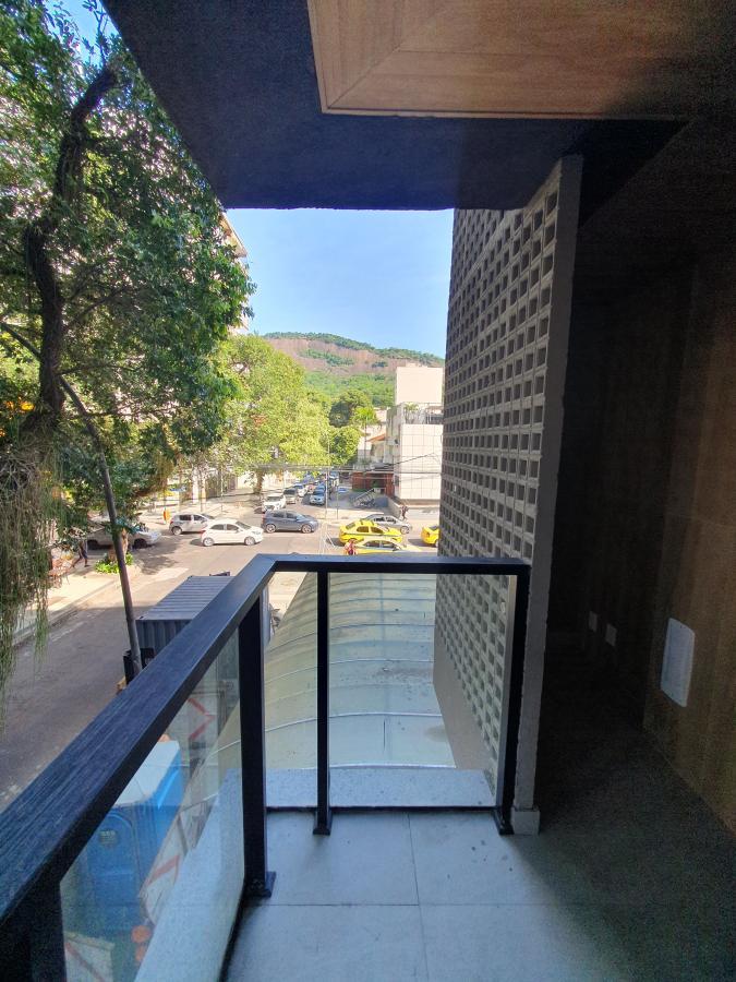 Apartamento à venda com 3 quartos, 133m² - Foto 9