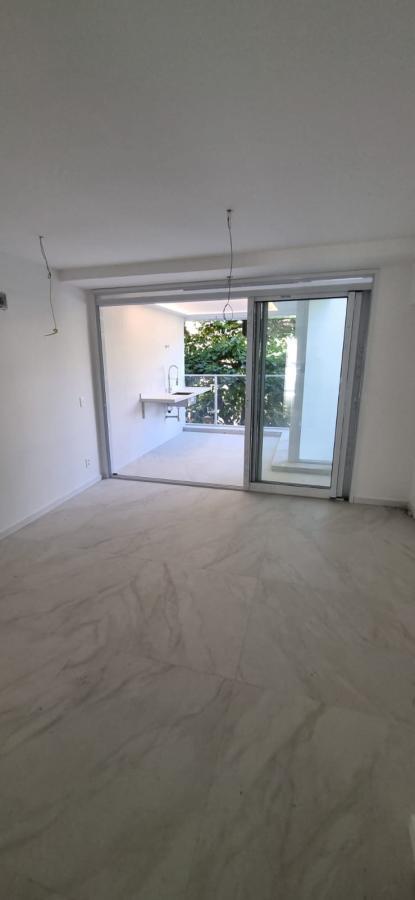 Apartamento à venda com 1 quarto, 55m² - Foto 11