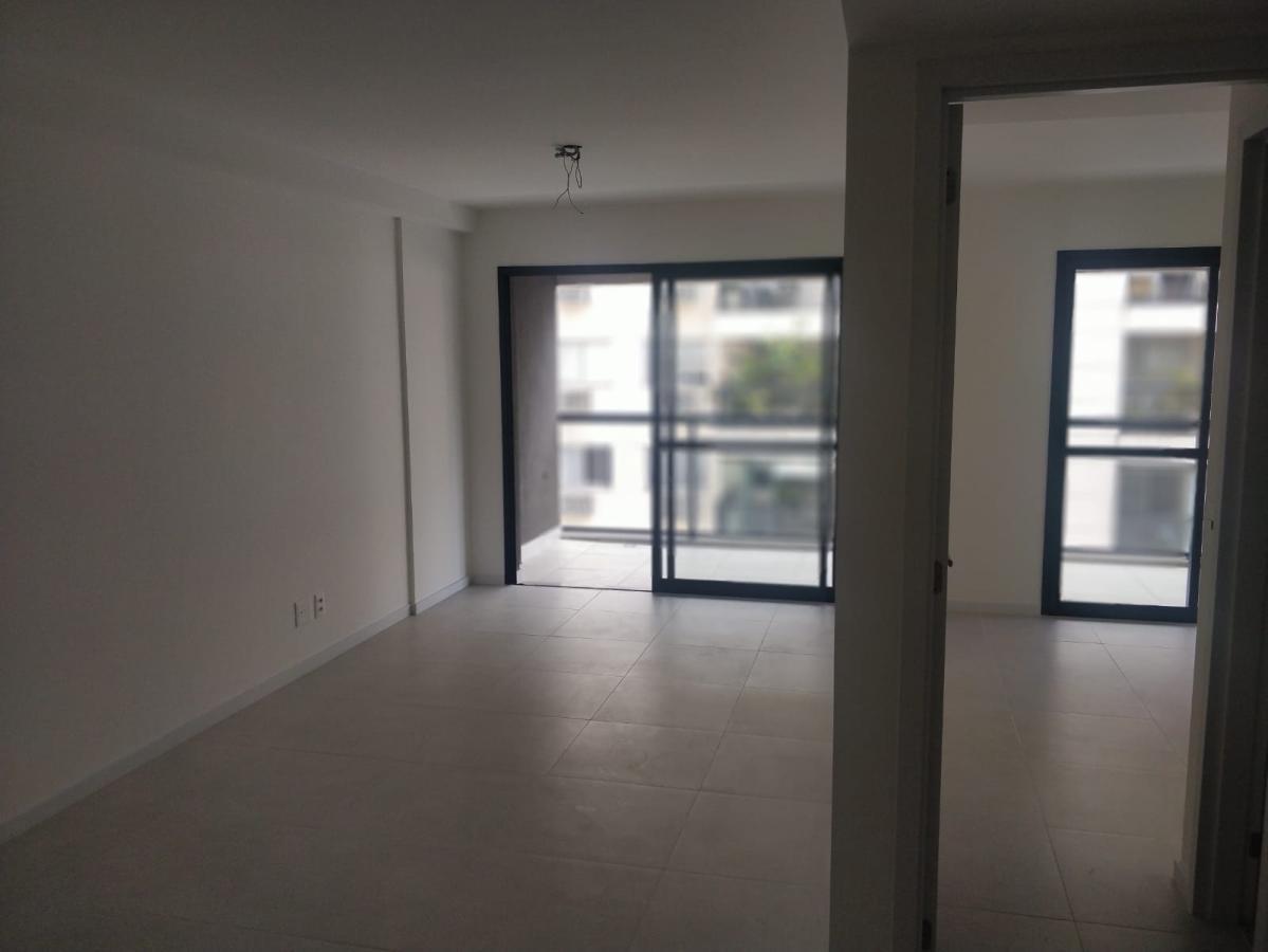 Apartamento à venda com 3 quartos, 110m² - Foto 3