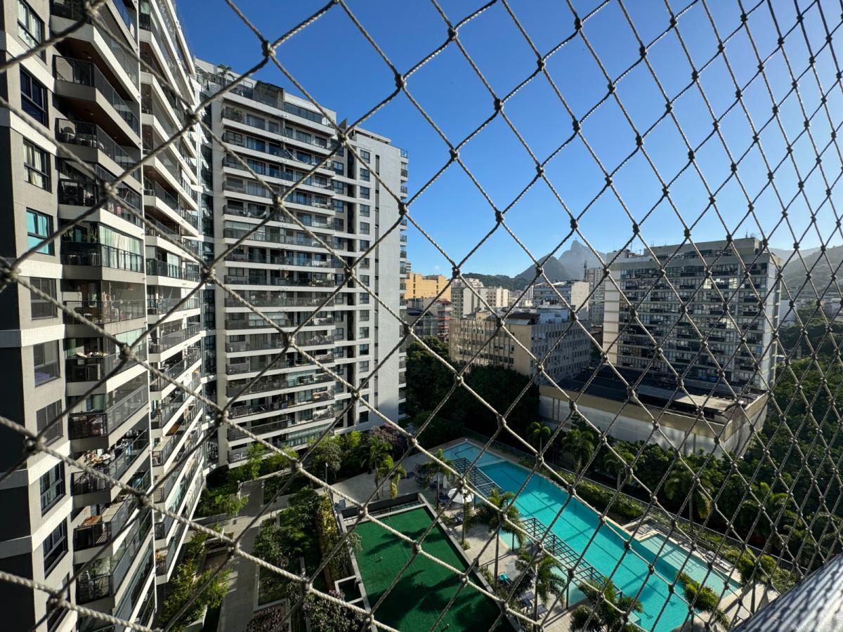 Apartamento à venda com 2 quartos, 72m² - Foto 4