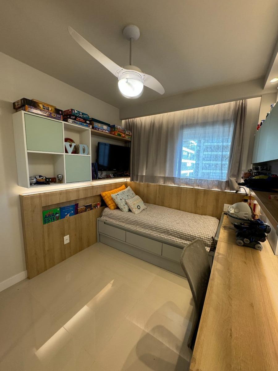 Apartamento à venda com 2 quartos, 72m² - Foto 25