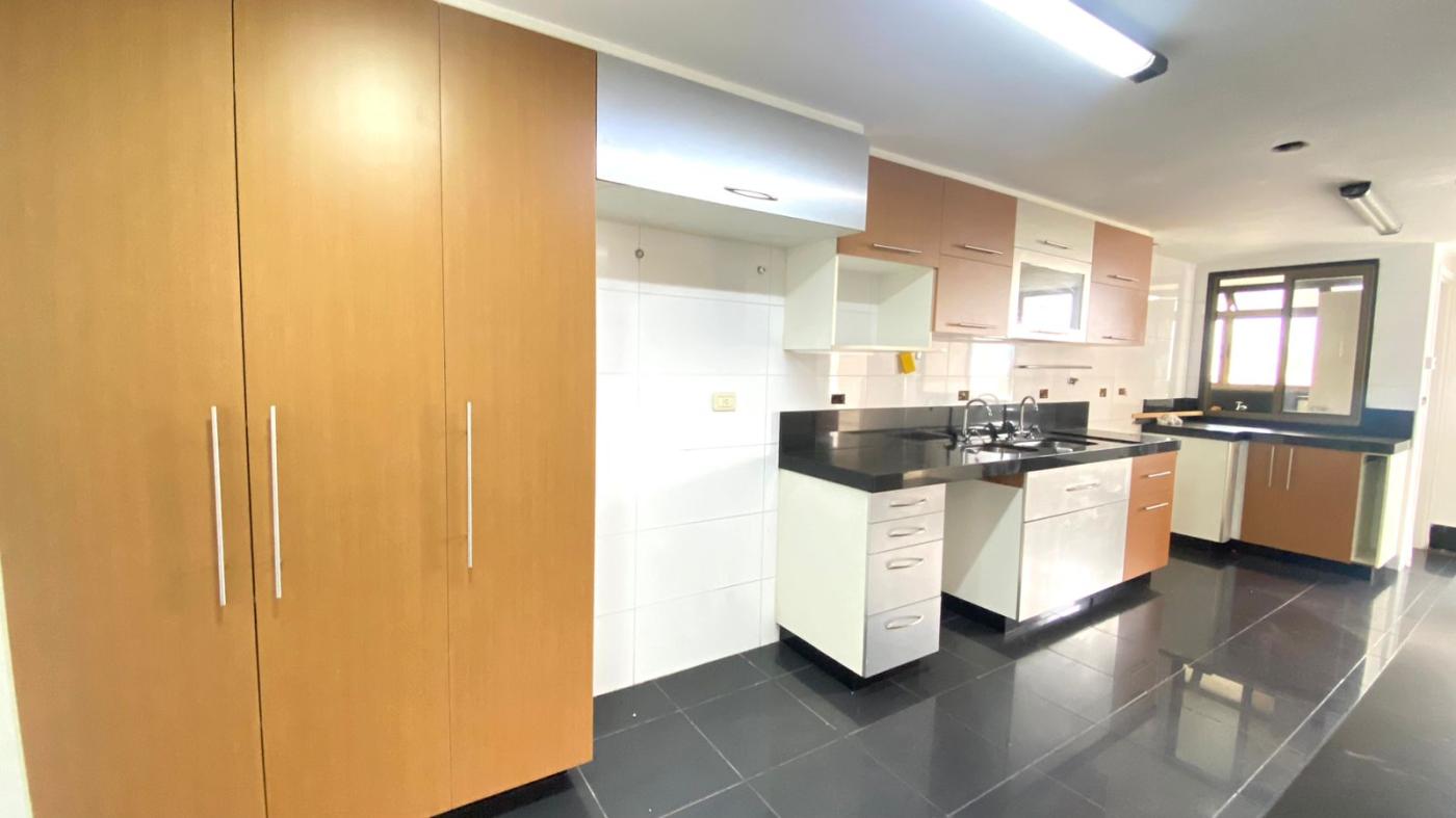 Apartamento à venda com 4 quartos, 307m² - Foto 15