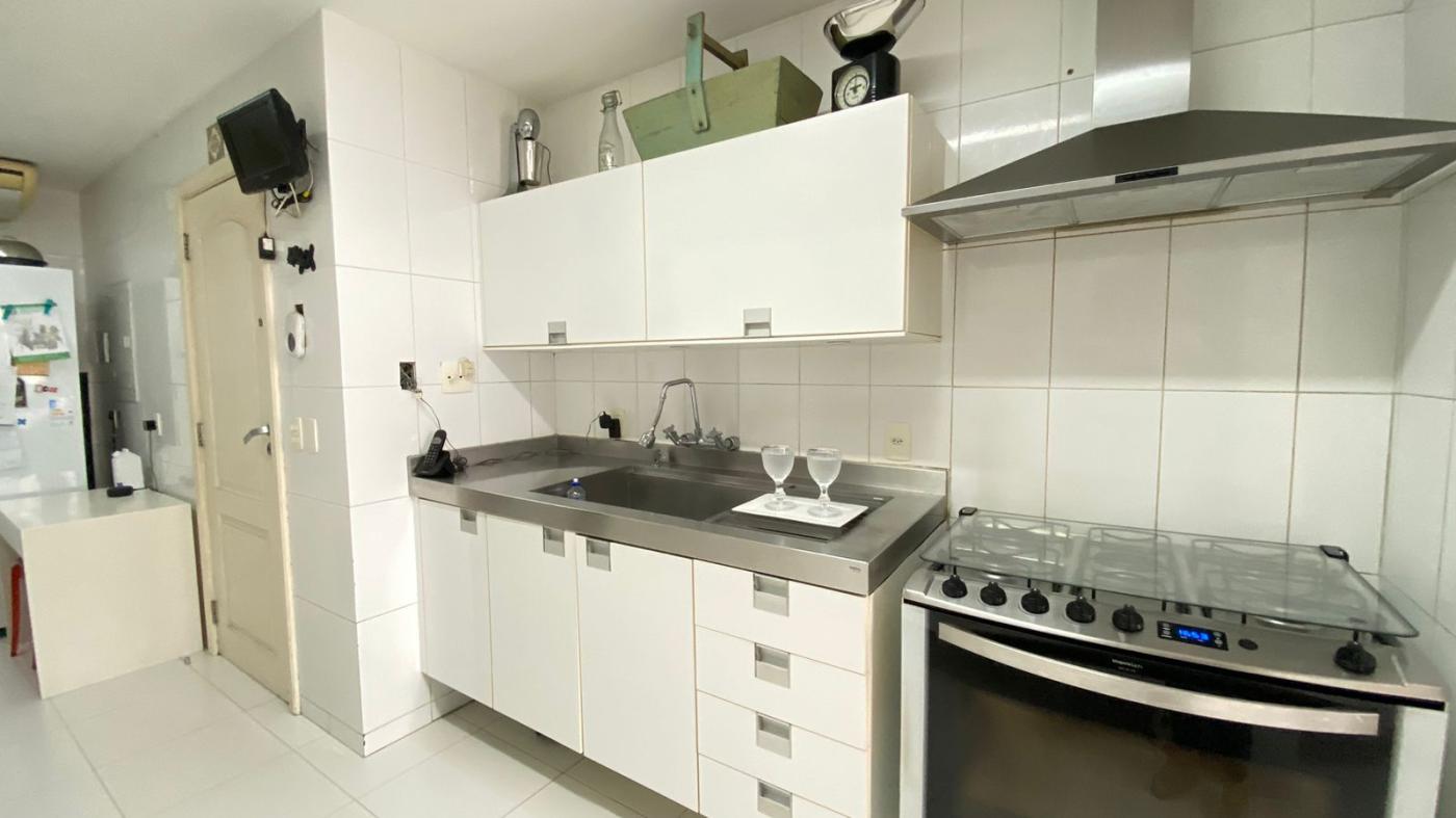 Apartamento à venda com 4 quartos, 300m² - Foto 10