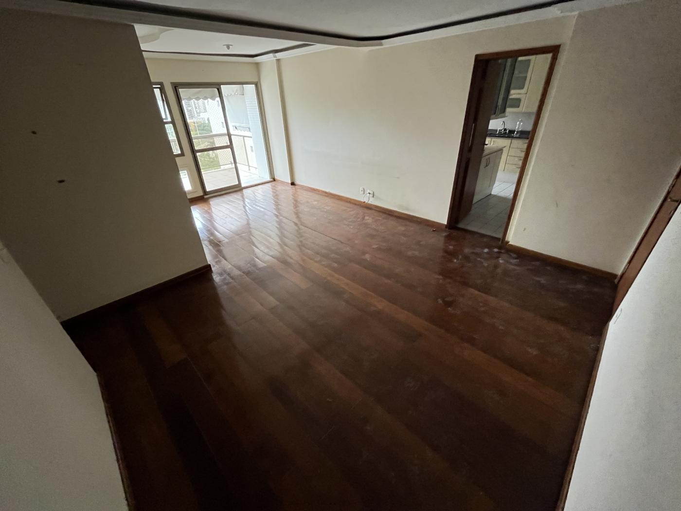 Apartamento à venda com 3 quartos, 116m² - Foto 8