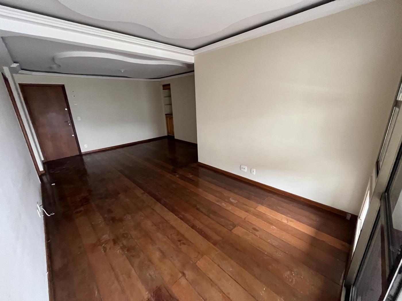 Apartamento à venda com 3 quartos, 116m² - Foto 9