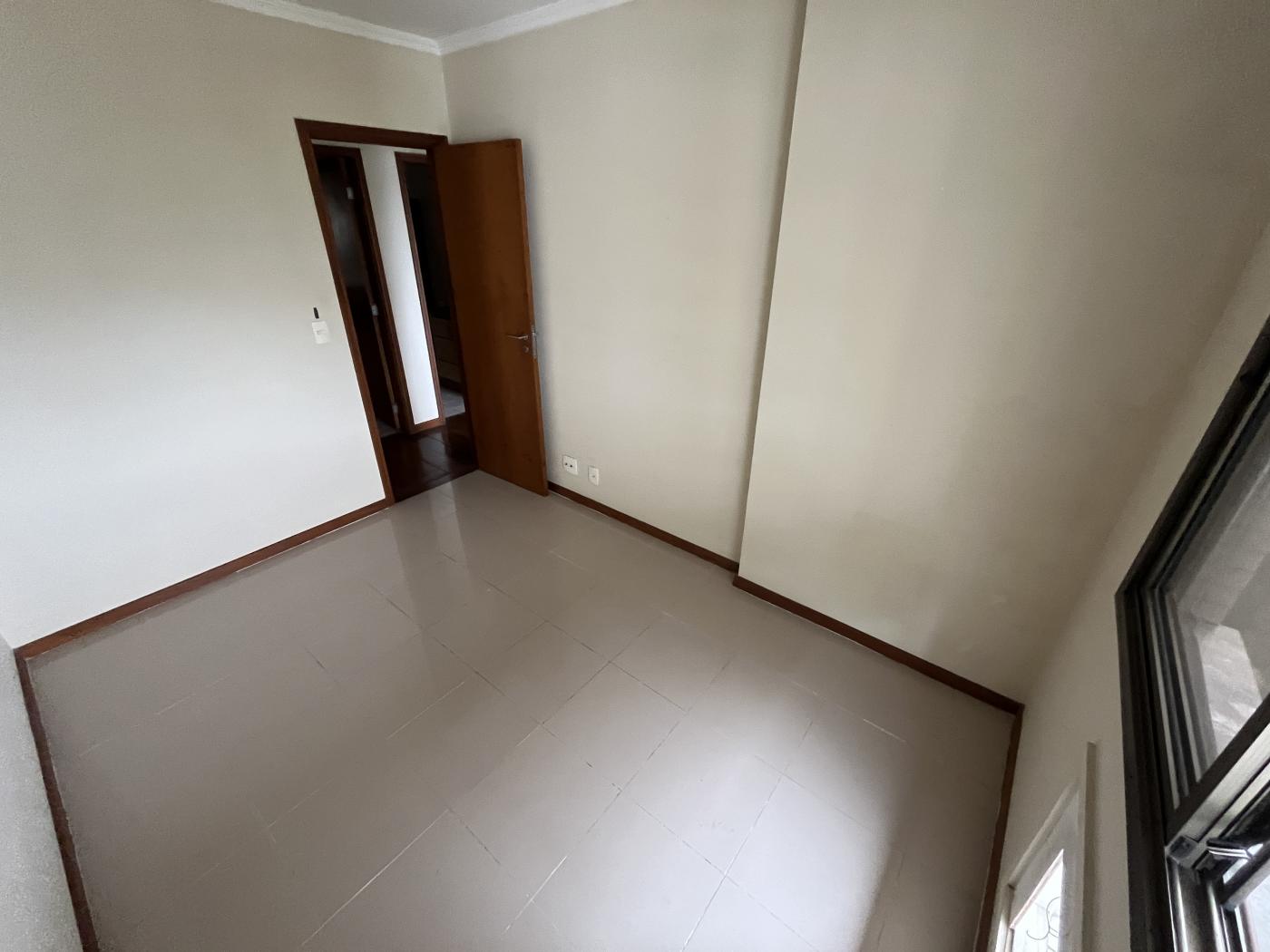 Apartamento à venda com 3 quartos, 116m² - Foto 13