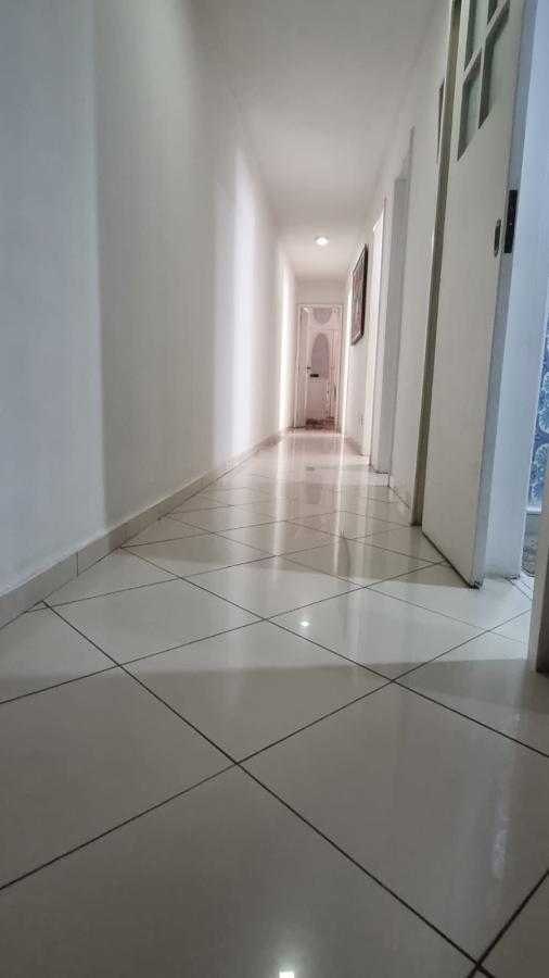 Apartamento à venda com 3 quartos, 160m² - Foto 4